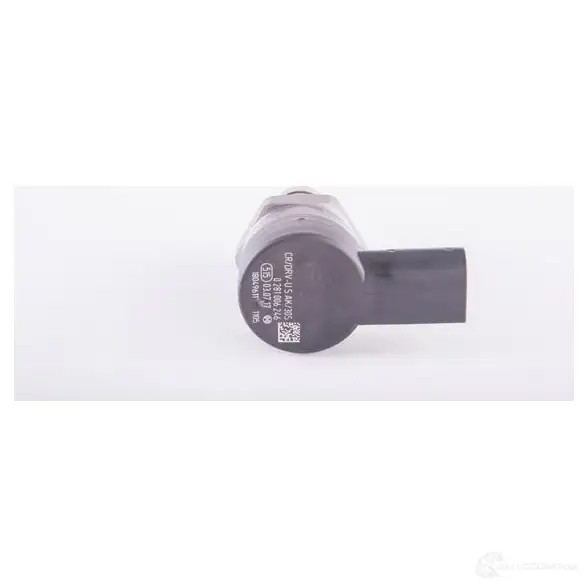Регулятор давления топлива BOSCH 7037444 0281006246 4047025091428 B87 3QA